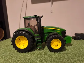 Tractor John Deere 7930 escala 1:16