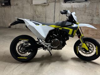 Husqvarna Supermotard 701