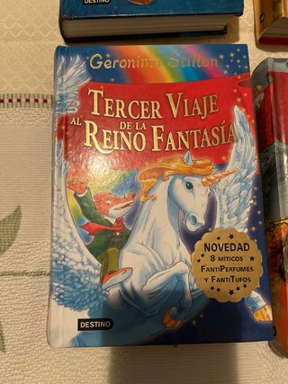 Regreso al Reino de la Fantasía: ¡Libro con olo...
