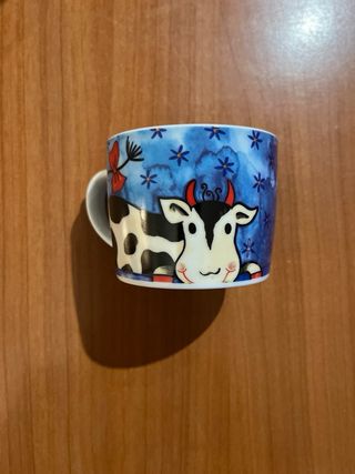 Tazas de metal con diseño de vaca