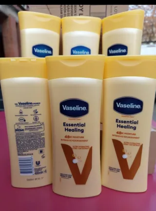 Caja 6 Vaseline Essential Healing Loción