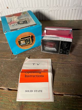 RADIO TRANSISTOR LUMINA. TELE MINIATURA. VINTAGE