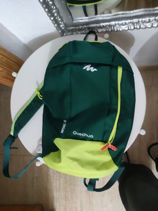 Mochila Quechua Verde y Amarilla