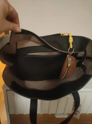 Bolso Parfois Negro con Monedero Marrón