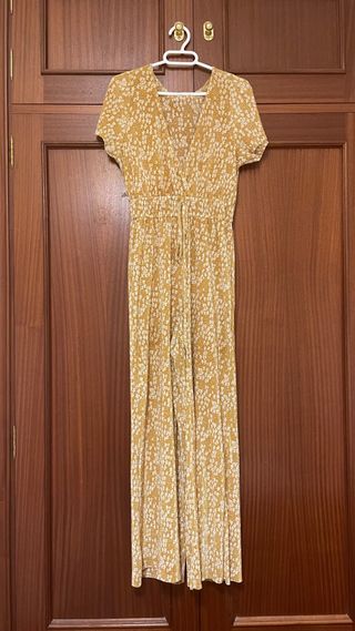 Mono amarillo estampado floral