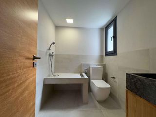 Casa adosada en venta en Mas Milà en Olivella