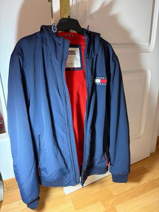 Chaqueta Tommy Hilfiger Azul con Capucha