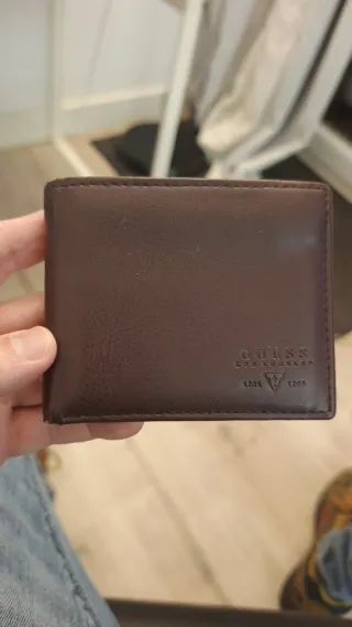 Cartera Billetera Guess Marrón