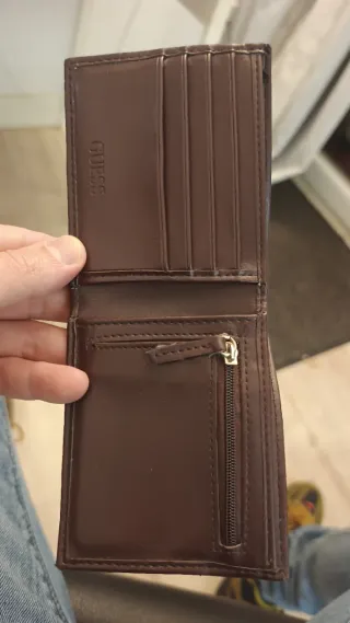 Cartera Billetera Guess Marrón