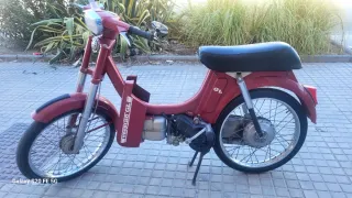 Vespino GL con documentación histórica