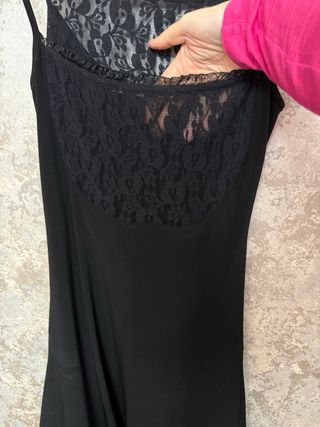 Vestido negro cóctel encaje