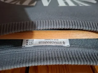 Sudadera Stradivarius gris talla M