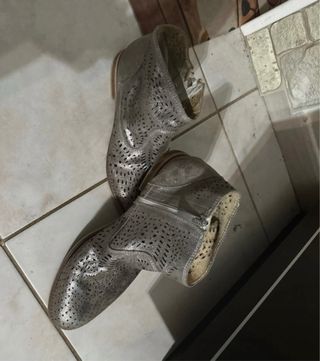 Stivaletti donna argento traforati