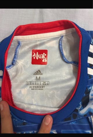 Camiseta Japón Anime Adidas Talla M