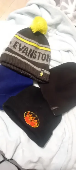 Lote 4 Cappelli Invernali per Bambini