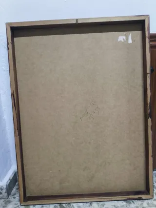 Cuadro mujer playa beige y marrón