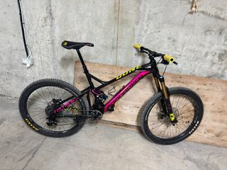 Bicicleta Enduro MOONRAKER
