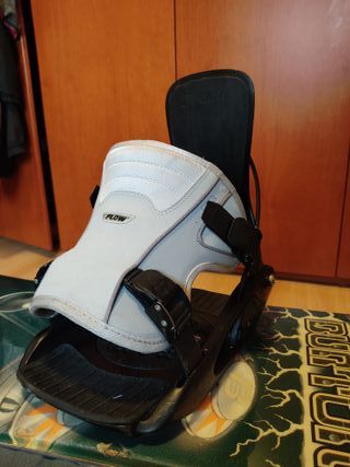 Tabla BURTON 156 + Fijaciones FLOW