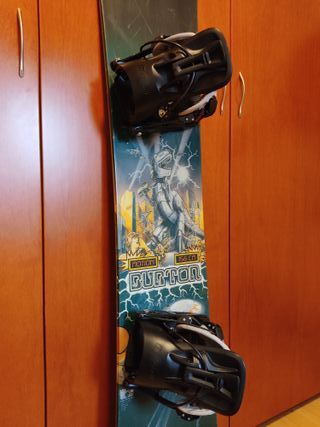 Tabla BURTON 156 + Fijaciones FLOW