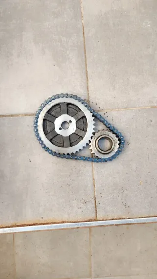 Kit Cadena Piñón Coche valido para seat 124