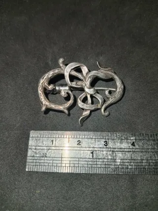 Broche Plata Ley Diseño Floral