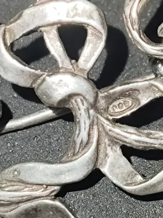 Broche Plata Ley Diseño Floral