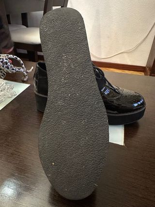 Zapatos negros charol plataforma 37