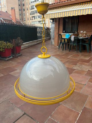 Lámpara de techo metacrilato y metal