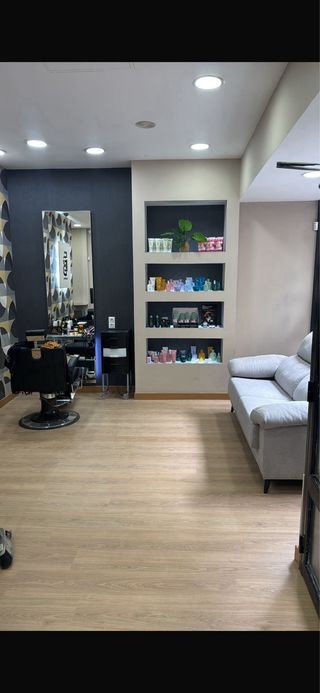 Traspaso de peluquería 40.000€ 1.200 de alquiler