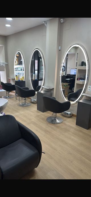 Traspaso de peluquería 40.000€ 1.200 de alquiler