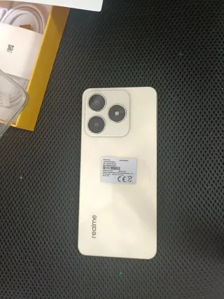 Teléfono Realme C61 256GB 6GB RAM