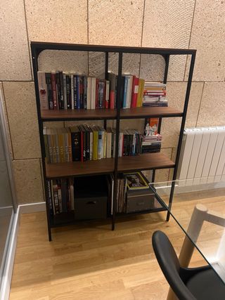 Estantería Ikea FJÄLLBO Negra y Madera