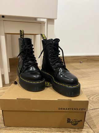 Botas Dr. Martens con plataforma negras