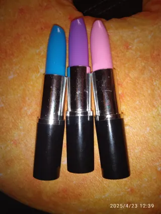 Bolígrafos con forma de llaves plumas etc...