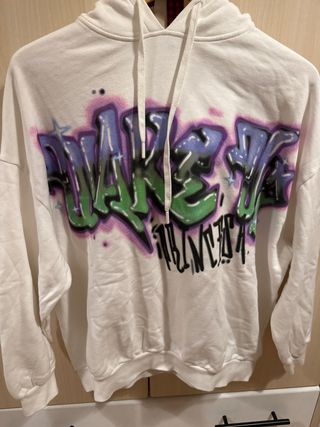 Sudadera Bershka graffiti talla XS