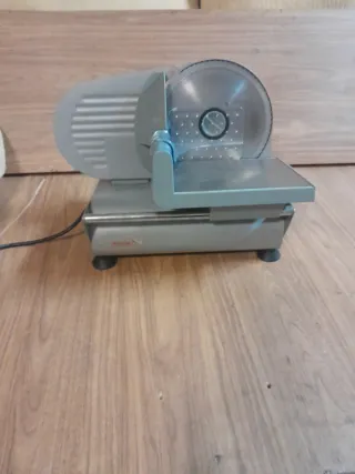 Cortafiambres eléctrico