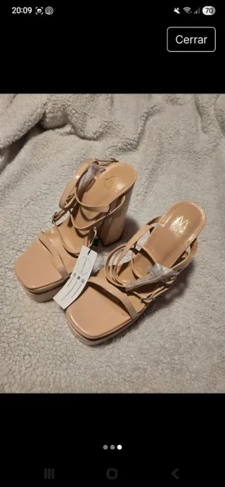 Tacchi beige con piattaforma