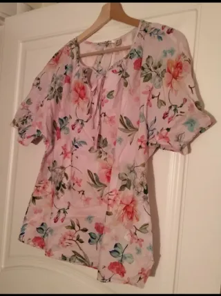 Camisa Punto Roma floral talla M