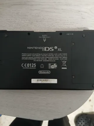 Nintendo DS XL 25 Aniversario Roja