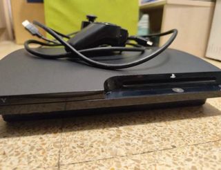 Consola PS3 Slim Negra + Mando
