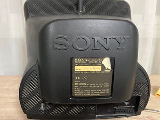 Sony Trinitron KV-M1400 TV