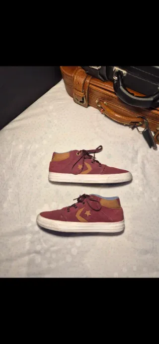 Lote Zapatillas Converse 39 y Camiseta Beige XL