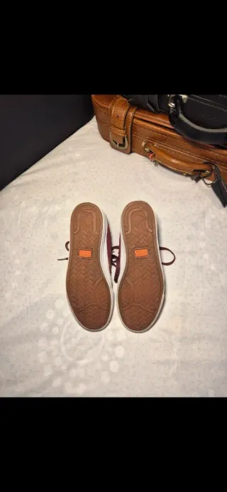 Lote Zapatillas Converse 39 y Camiseta Beige XL