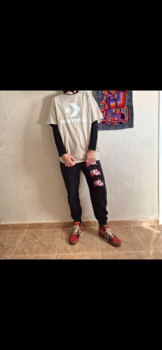 Lote Zapatillas Converse 39 y Camiseta Beige XL