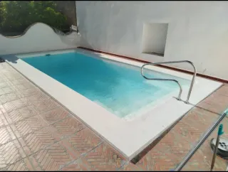 Piscina Poliéster 6.70 x 3