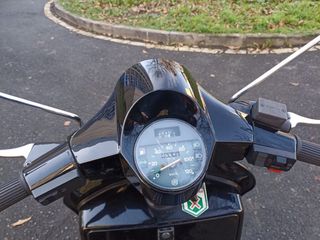 Vespa PX 200 IRIS