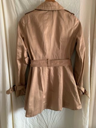 Gabardina Stradivarius Beige Talla S