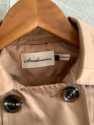 Gabardina Stradivarius Beige Talla S