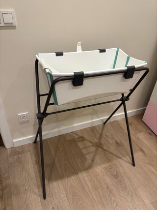 Bañera Stokke con soporte
