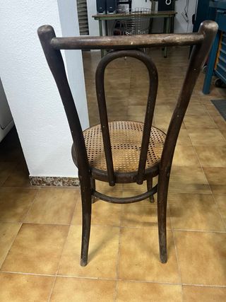 Silla antigua estilo Thonet